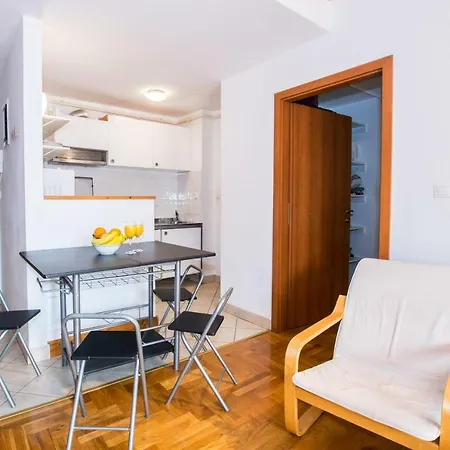 Appartamento Cozy With A Nice City View Pola